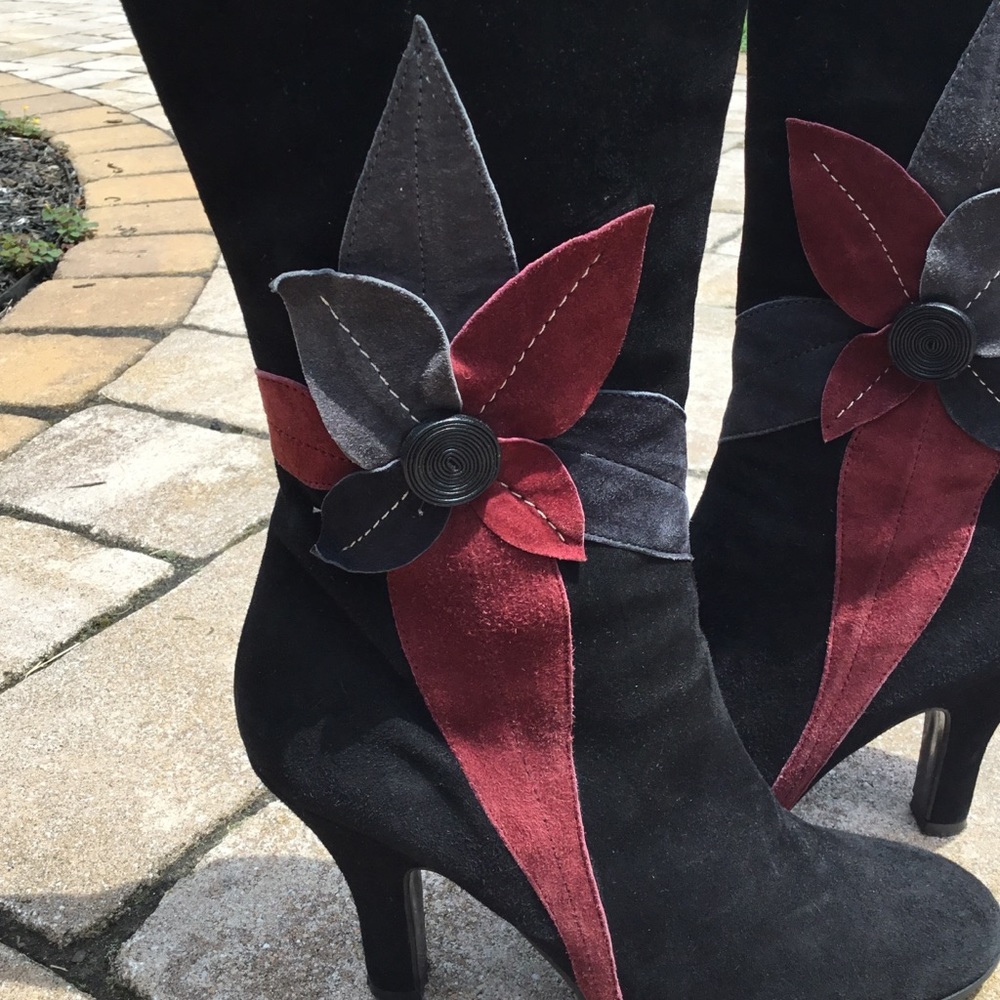 Mila Paoli Tall Black Suede Floral Heel Boots - Picture 2 of 13